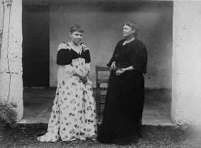 Julia & Fannie Tuttle in 1890