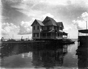 Jackson home on Barge in 1916. Courtesy of HistoryMiami