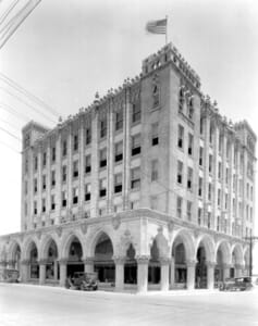 Burdine & Quarterman Store in 1926