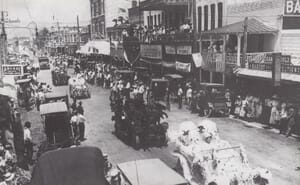 Parade down Twelfth Street in 1911