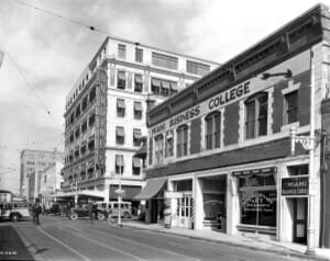 Watson Building looking north on Miami Avenue in 1936.