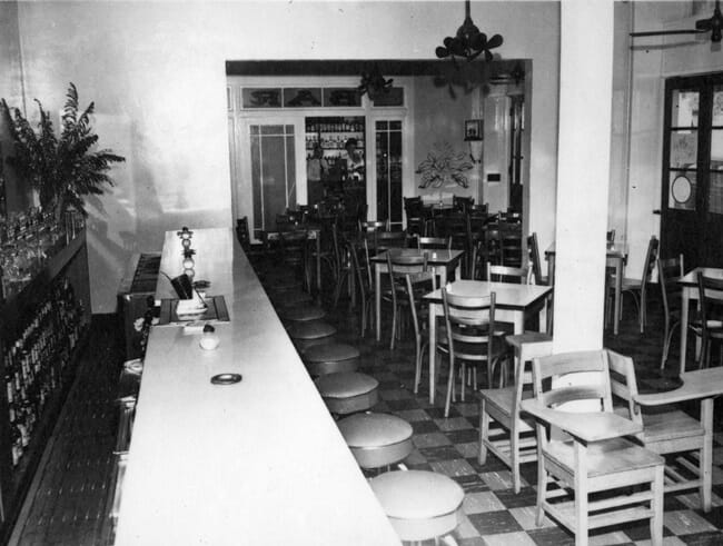 Bar at U.S. Hotel in 1935.
