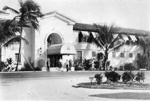 Front entrance of Surf Club in 1931