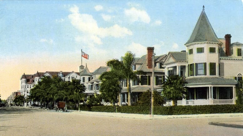 Postcard of Flagler Street in 1912