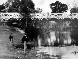 Bridge in Albury, Australia in 1912 before it was replaced