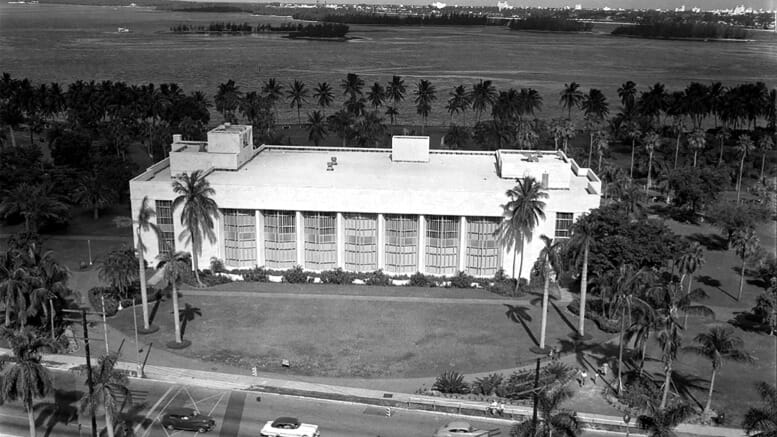 Main Library in Bayfront Park in 1952