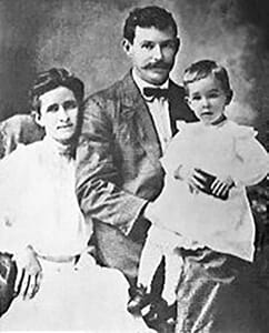 Dr. John Dupuis, his wife Katherine, and his son John Jr. in 1906