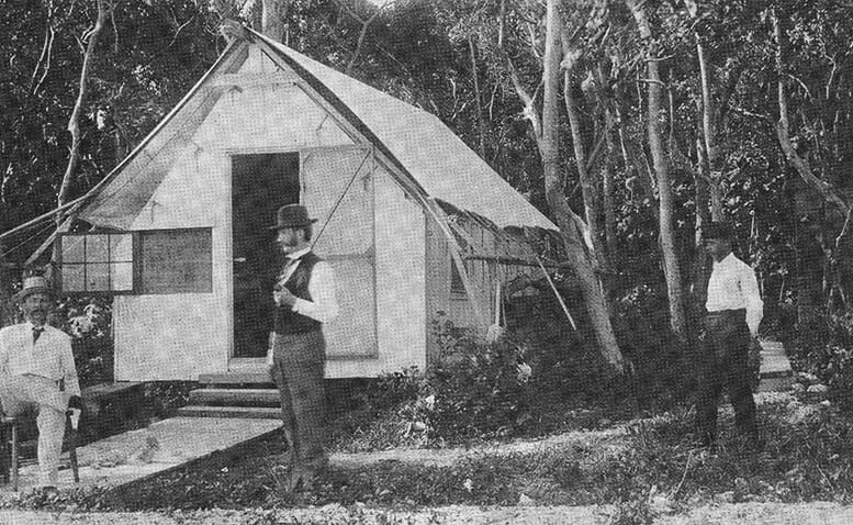 Temporary structure for sleeping quarters in downtown Miami in 1896